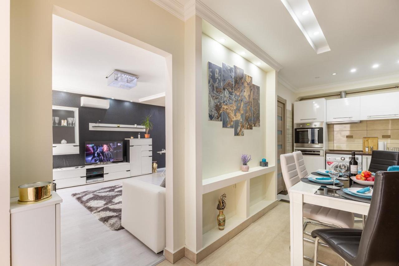 Appartamento H29 Vivien Apartman Budapest Esterno foto