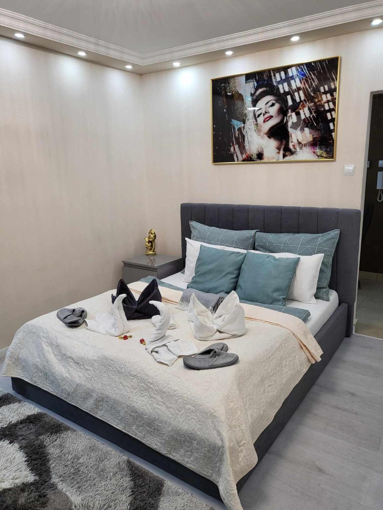 Appartamento H29 Vivien Apartman Budapest Esterno foto